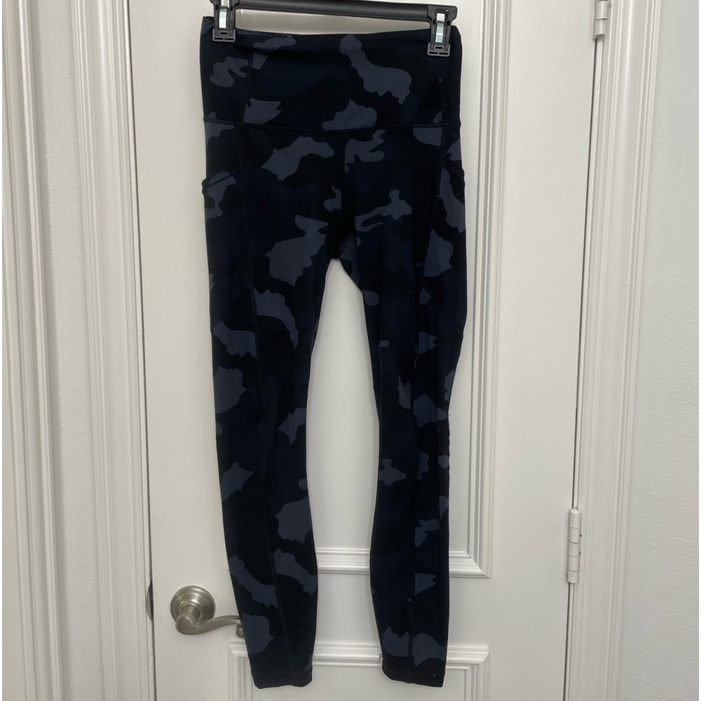 Altar’d state grey camo leggings